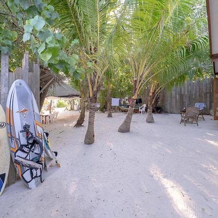 Brickwood Rasdhoo- Beach Front Экстерьер фото