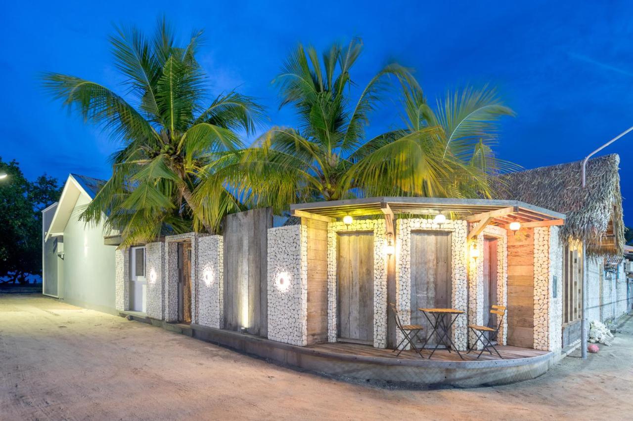 Brickwood Rasdhoo- Beach Front Экстерьер фото