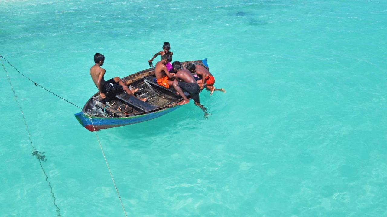 Brickwood Rasdhoo- Beach Front Экстерьер фото