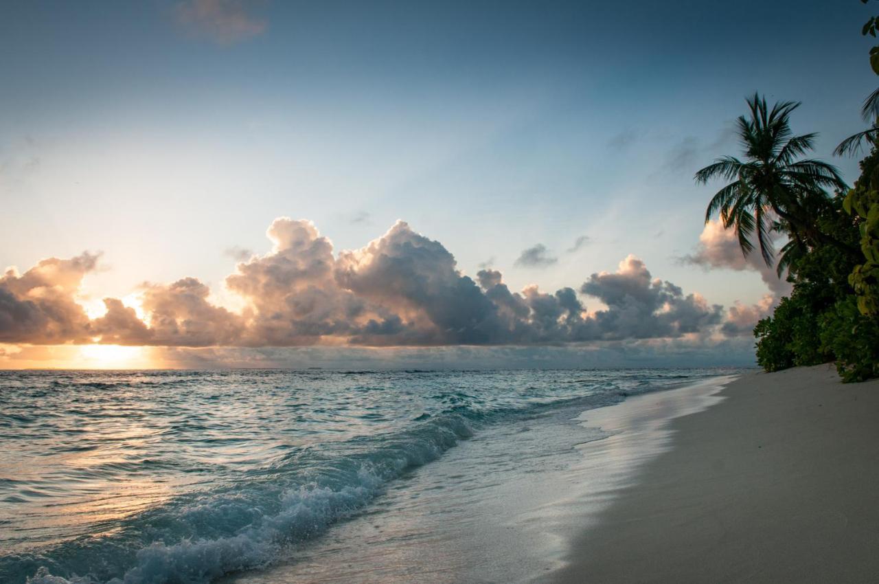 Brickwood Rasdhoo- Beach Front Экстерьер фото