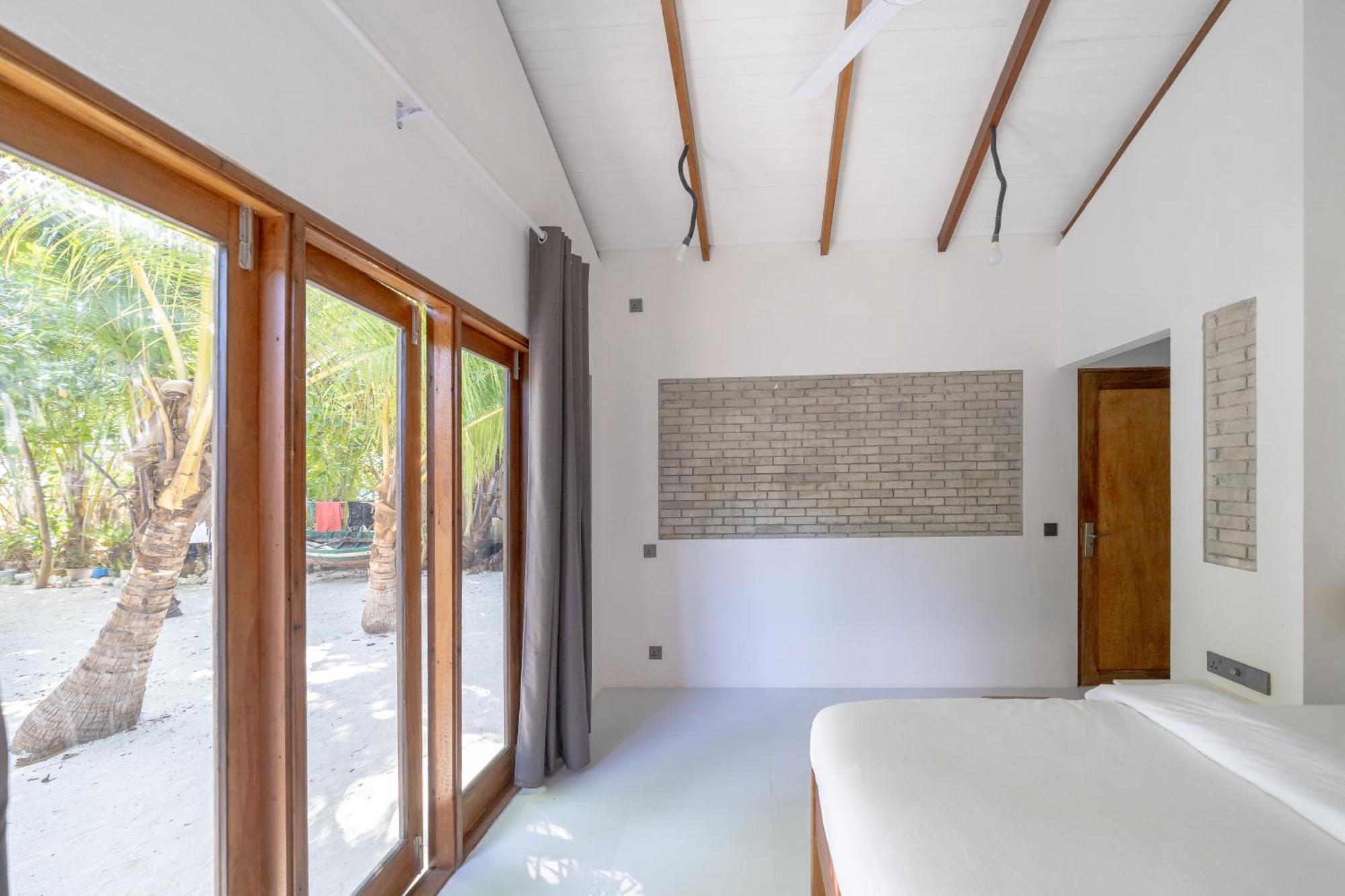 Brickwood Rasdhoo- Beach Front Экстерьер фото